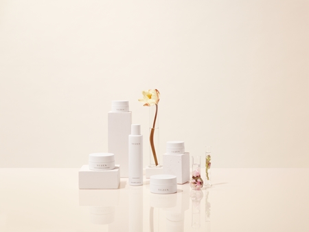Yuzen Ageless Nourishing Day Moisturiser crème de jour légère pour la régénération de la peau