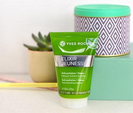 Yves Rocher Elixir Jeunesse Fresh Cleansing Gel