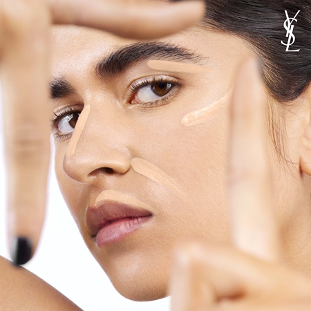 Yves Saint Laurent Touche Éclat Radiant Touch iluminator stick pentru toate tipurile de ten