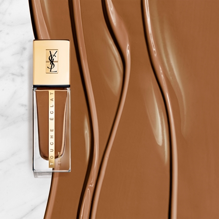 Yves Saint Laurent Touche Éclat Le Teint langanhaltendes Make up zum Aufhellen der Haut mit SPF 22