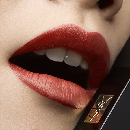 Yves Saint Laurent Rouge Pur Couture The Slim Velvet Radical Tunn läppstift med läder-matt avslutning