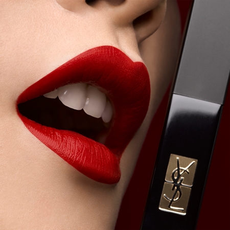 Yves Saint Laurent Rouge Pur Couture The Slim Velvet Radical dünner, mattierender Lippenstift mit Ledereffekt