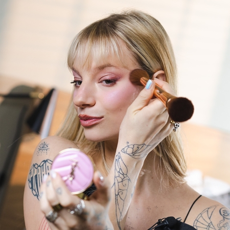 Yves Saint Laurent Make Me Blush Bold Blurring lícenka