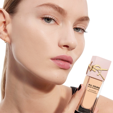 Yves Saint Laurent All Hours Glow Foundation Långvarig foundation