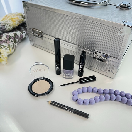 ZMILE COSMETICS My Treasure Case makiažo priemonių dėklas