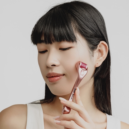 Zoë Ayla Micro-Needling Derma Roller mikronåls applikator til ansigt