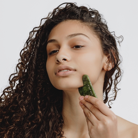 Zoë Ayla Luxurious Jade Gua Sha Therapy Tool Massage Tool