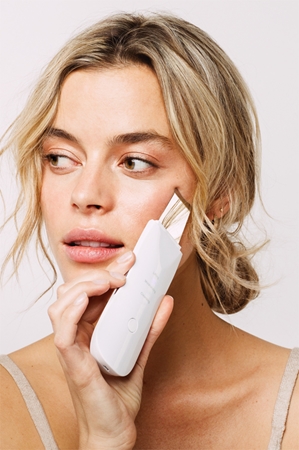 Zoë Ayla Lifting & Exfoliating Wand appareil de nettoyage pour le visage