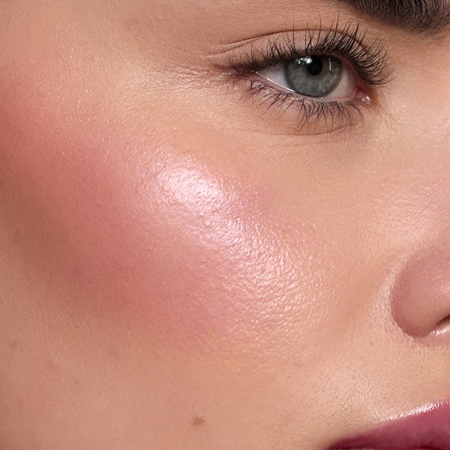 ZOEVA Velvet Love Liquid Highlighting Blush Liquid Blush with a brightening effect