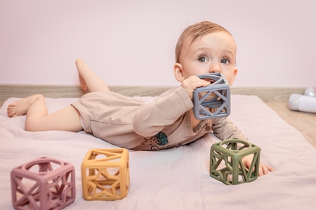 Zopa Silicone Teether Square kousátko