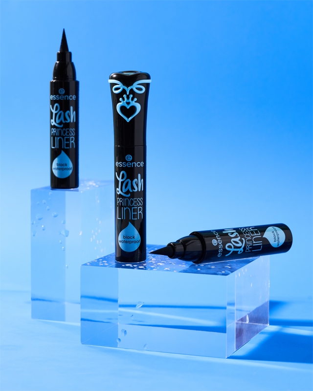 essence Lash PRINCESS eyeliner in pennarello resistente all'acqua