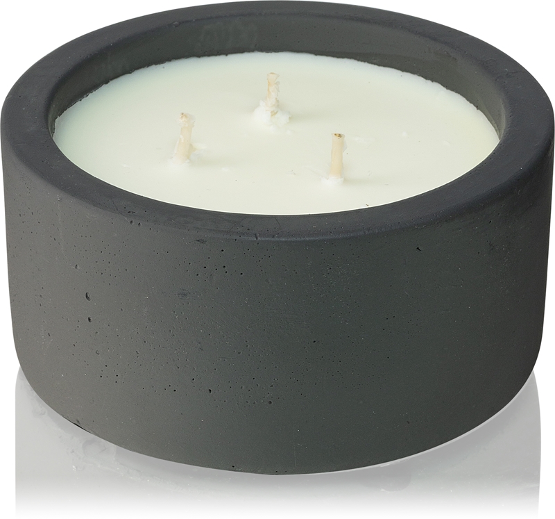 Gentlemen's Hardware Black Oak scented candle notino.co.uk