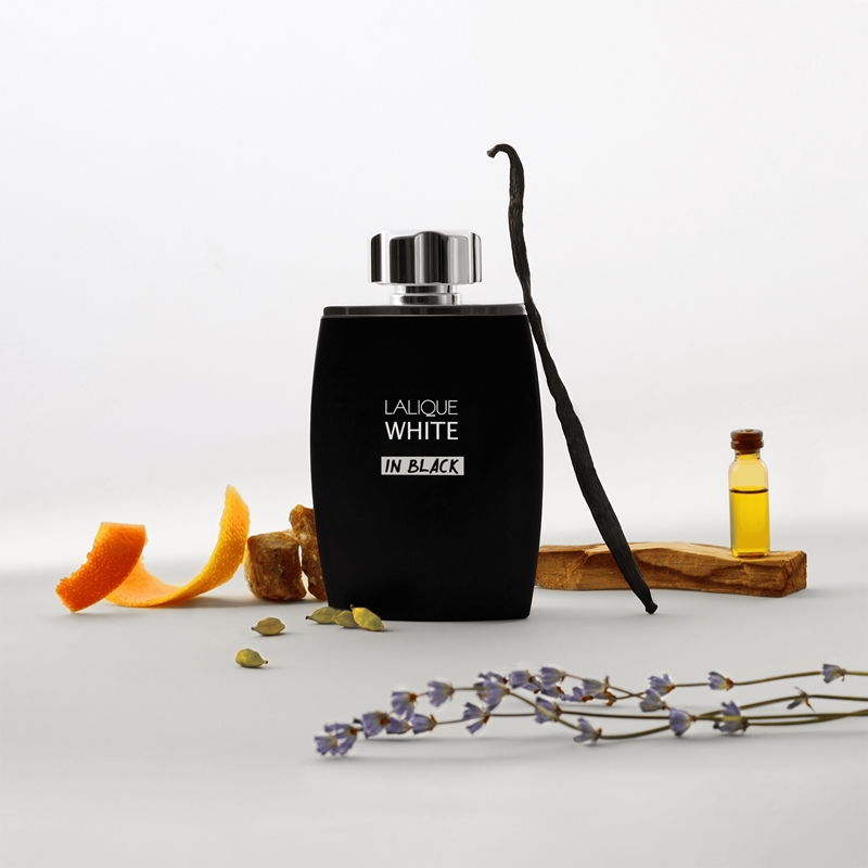 White In Black by Lalique, 4.2 oz Eau De Parfum Spray for Unisex main image 0