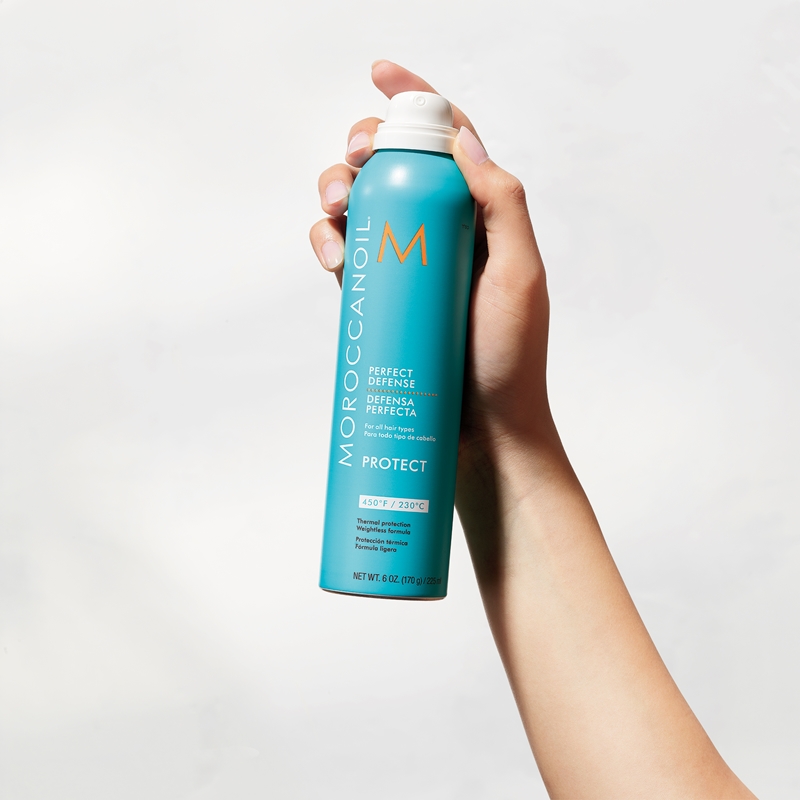 Moroccanoil Protect heat protection spray for use with flat irons and curling irons notino.co.uk
