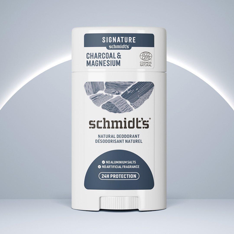 Schmidt's Charcoal + Magnesium déodorant solide 24h notino.fr