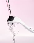 Brushworks Progression Micro Needle Derma Roller aplikator mikroigłowy do twarzy