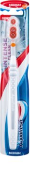 Aquafresh Intense Clean escova de dentes medium