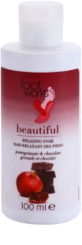 Avon Foot Works Beautiful relaxační koupel na nohy s granátovým jablkem a čokoládou