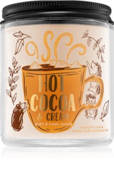 Bath & Body Works Hot Cocoa & Cream scented candle II.