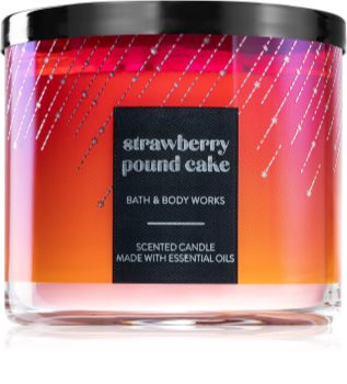 Bath & Body Works Strawberry Pound Cake vonná sviečka