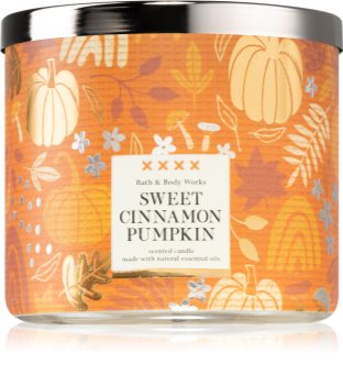 Bath & Body Works Sweet Cinnamon Pumpkin vela perfumada com óleos essenciais