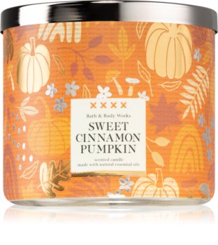 Bath & Body Works Sweet Cinnamon Pumpkin vonná sviečka s esenciálnymi olejmi