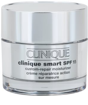Clinique Clinique Smart dnevna hidratantna krema protiv bora za suhu i vrlo suhu kožu lica SPF 15