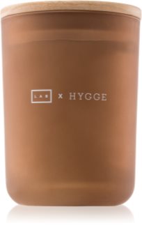LAB Hygge Pleasure vonná sviečka (Warm Fig)