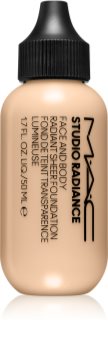 MAC Cosmetics Studio Radiance Face and Body Radiant Sheer Foundation lehký make-up na obličej a tělo