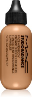 MAC Cosmetics Studio Radiance Face and Body Radiant Sheer Foundation lehký make-up na obličej a tělo