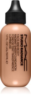 MAC Cosmetics Studio Radiance Face and Body Radiant Sheer Foundation lehký make-up na obličej a tělo