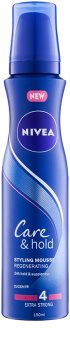 Nivea Care & Hold espuma regeneradora de fijación extra fuerte.