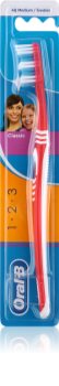 Oral B 1-2-3 Classic Care Tandenborstel Medium