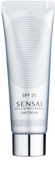 Sensai Cellular Performance Lifting crema de día con efecto lifting SPF 30