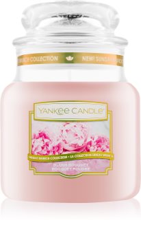 Yankee Candle Blush Bouquet lumânare parfumată Clasic mediu