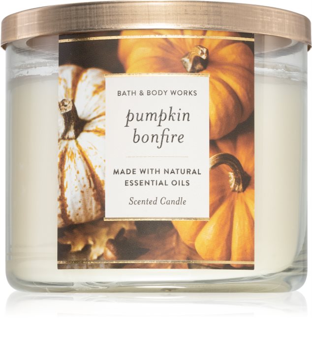 Bath & Body Works Pumpkin Bonfire scented candle With Essential Oils