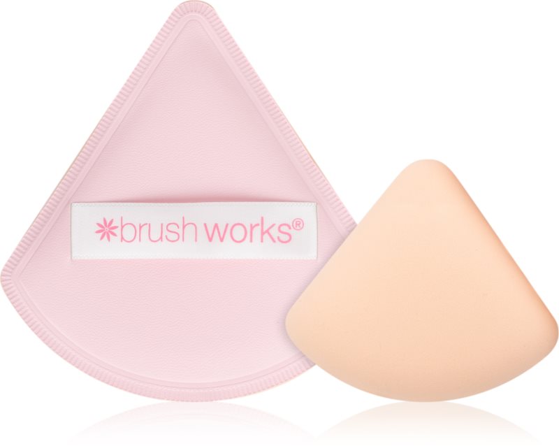 Brushworks Triangular Powder Puff Duo aplicator spumă asupra machiajului