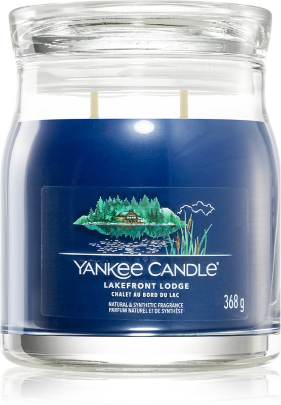 Yankee Candle Lakefront Lodge lumânare parfumată Signature 368 g