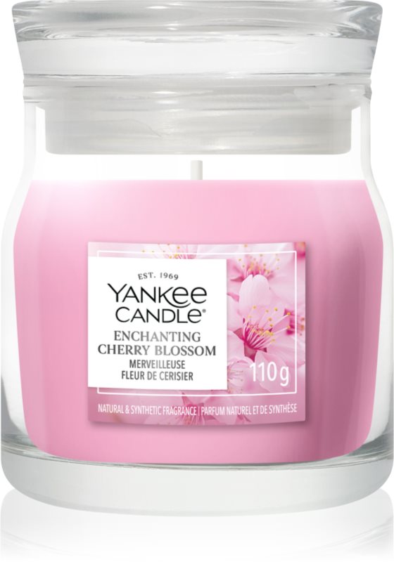 Yankee Candle Enchanting Cherry Blossom lumânare parfumată Signature 110 g