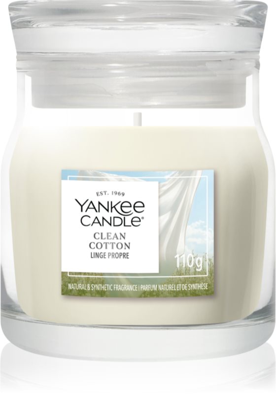 Yankee Candle Clean Cotton lumânare parfumată Signature 110 g