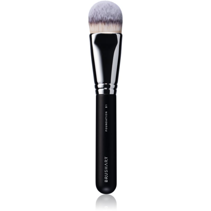 BrushArt Professional B1 Flat foundation brush pensula pentru aplicarea produselor cu consistenta lichida sau cremoasa