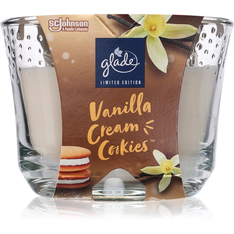 GLADE Vanilla Cream Cookies lumânare parfumată 204 g