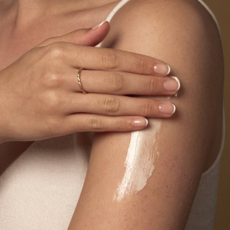 Antipodes Joyful Hand & Body Cream vyživující krém na ruce a tělo s vůní černého rybízu 120 ml (obrázek 4)