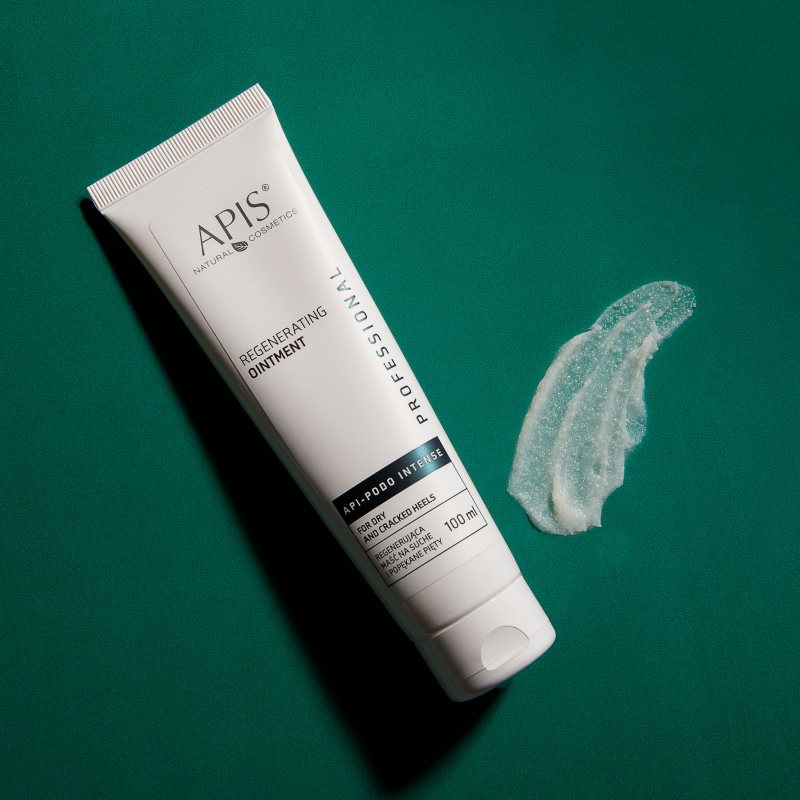 Apis Natural Cosmetics Api-Podo Intense regenerierende Salbe für rissige Füße 100 ml
