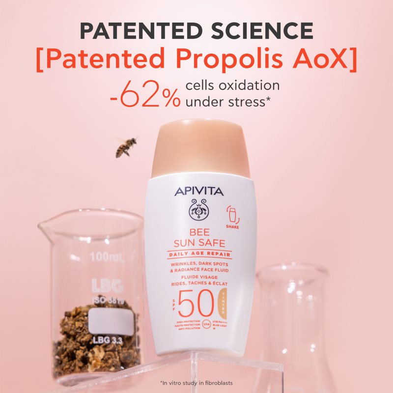 Apivita Bee Sun Safe Daily Age Repair Tinted Fluid SPF50 tónovací ochranný krém SPF 50 50 ml (obrázek 5)