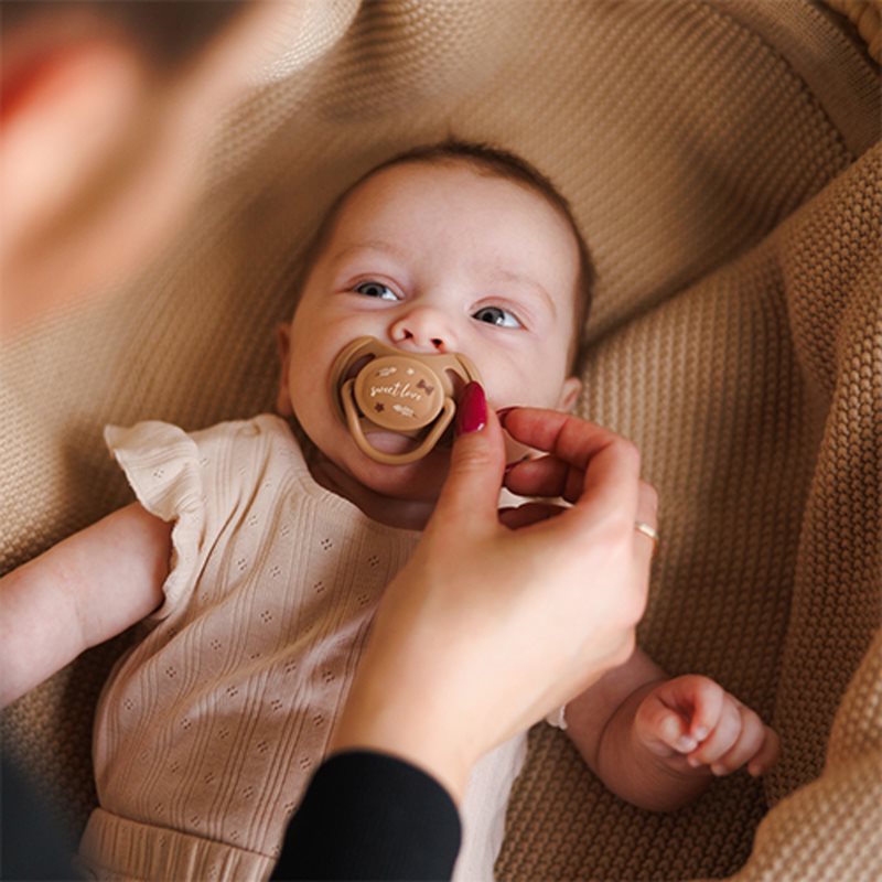 BabyOno Take Care Symmetrical Silicone Soothers dudlík Day & Night 0-6m 2 ks (obrázek 6)