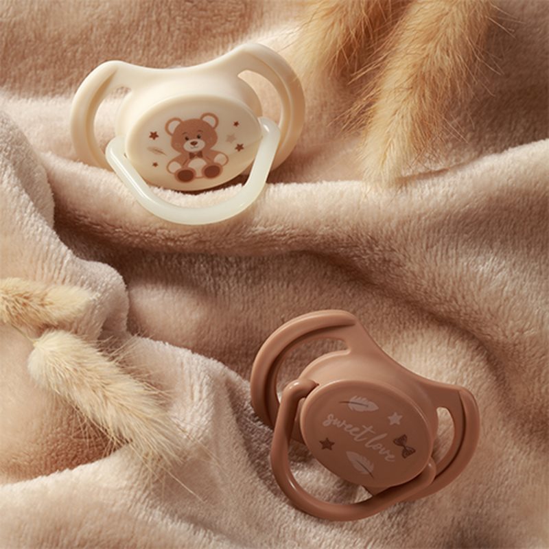 BabyOno Take Care Symmetrical Silicone Soothers dudlík Day & Night 0-6m 2 ks (obrázek 10)