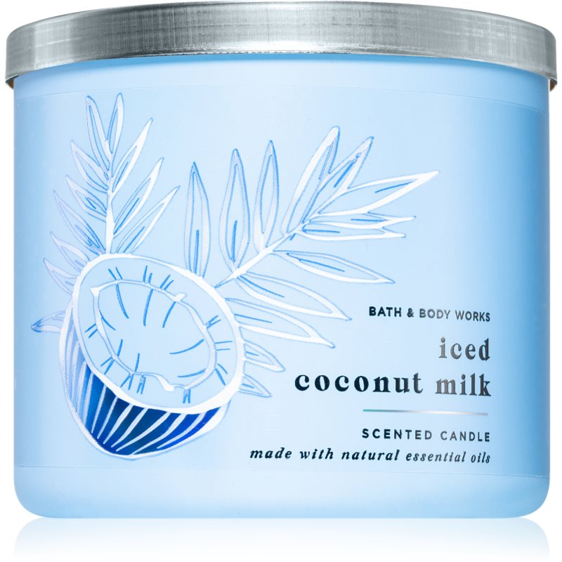 Bath & Body Works Iced Coconut Milk scented candle 411 g
