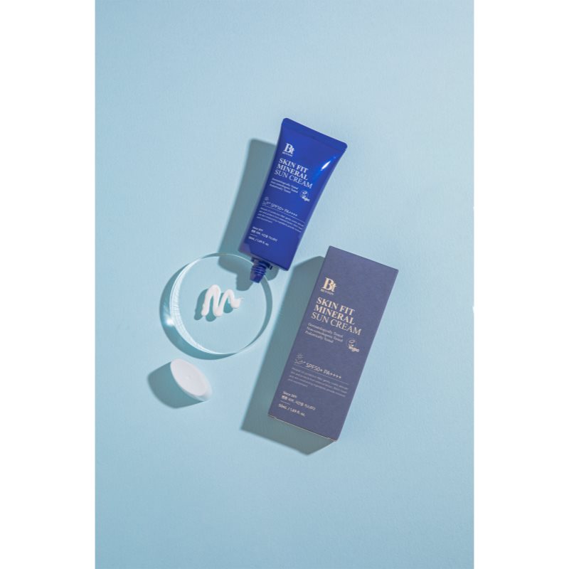 Benton Skin Fit Mineral minerálny opaľovací fluid na tvár SPF 50+ 50 ml (obrázok 5)