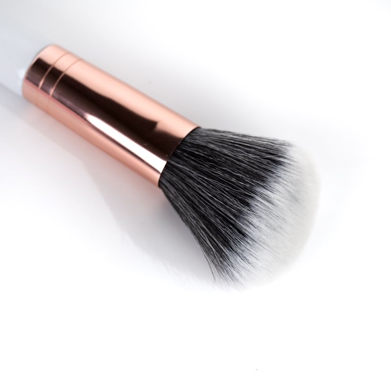 Brushworks Blush Brush White & Gold Pinsel zum Auftragen von Rouge 1 St.